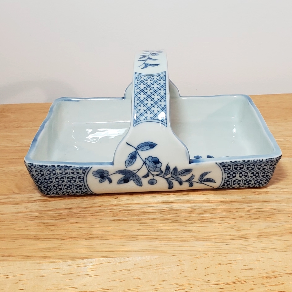 Fitz & Floyd Handle Dish